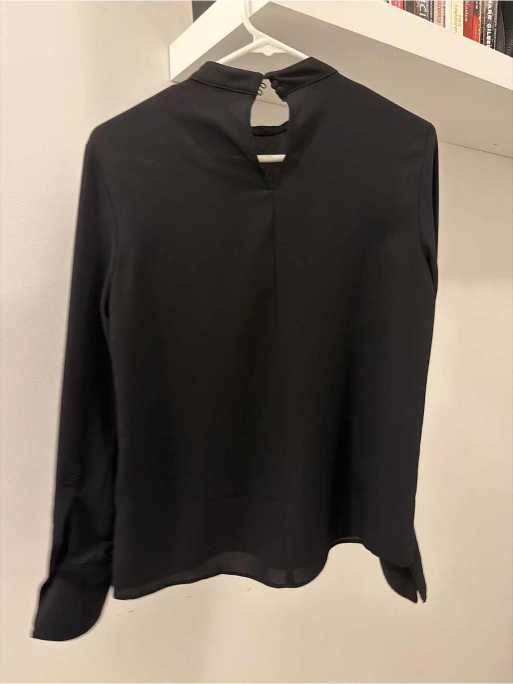 H&M Black Mock-Neck Long-Sleeve Women's Top - Picture 3 of 5